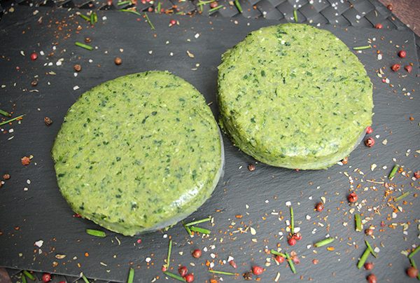 Hambúrguer de Peru com espinafres e mozzarella