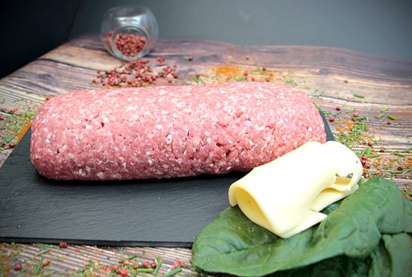 Rolo Misto Novilho/Porco-  recheado com espinafres e queijo