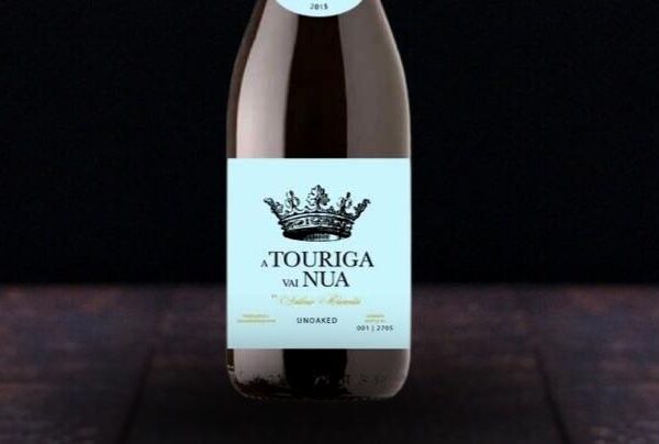 Vinho Touriga vai nua 2020